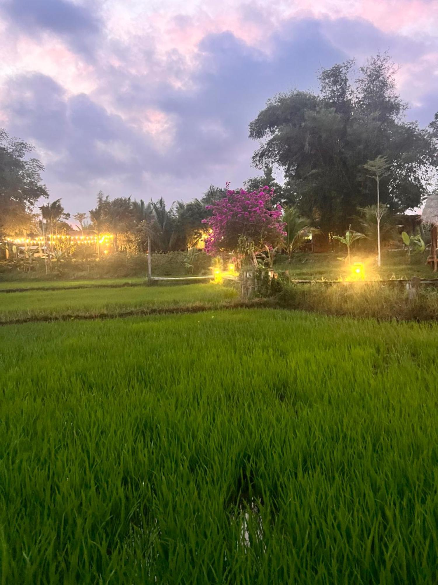 Komleo Farm Hotel Buon Ma Thuot Exterior photo