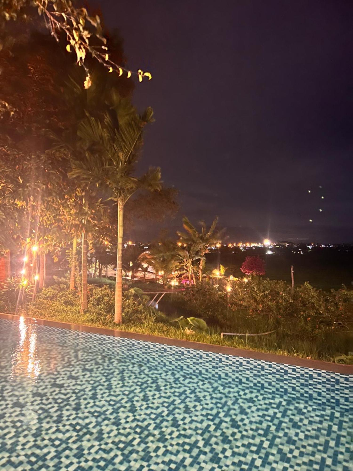 Komleo Farm Hotel Buon Ma Thuot Exterior photo